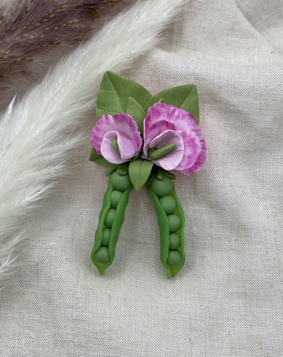 Flower brooch &quot;Pea&quot;